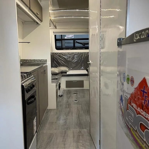 Imagen 19 de 25 de Casa Rodante 7 Personas 6,5 Mtrs