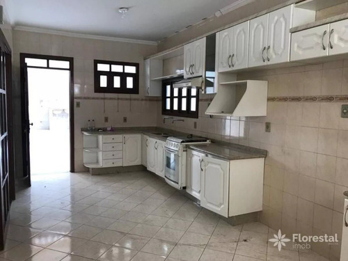 Casa Com 4 Dormitórios, Terreno De 10x20, Área Construída De 160m² - Próx A Av. Fraga Maia