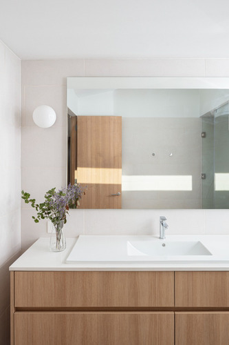 Casa Completamente Nueva: Manquehue Sur/ Bilbao