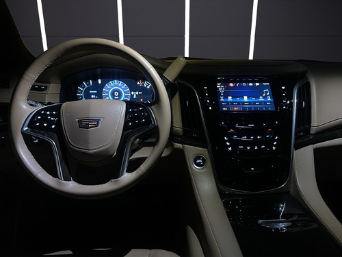 Cadillac Escalade 6.2 Plinum 4x4 At