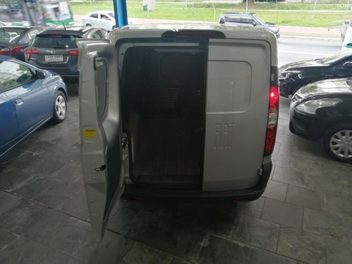 Fiat Fiorino Fiorino Furgão Work. Hard 1.4 Flex 8v 2p Flex