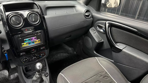 Renault Duster Oroch 2.0 Outsider Plus