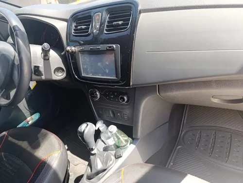 Renault Stepway 1.6 Intense Automática