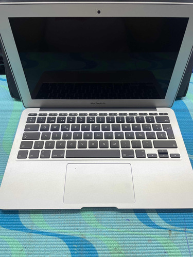 Macbook Air A1465 11 Inch Para Piezas