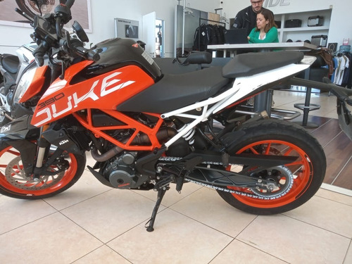 Imagen 2 de 7 de Ktm Duke 390, Muy Buena C/garantía Cordasco Motos Neuquén(p)