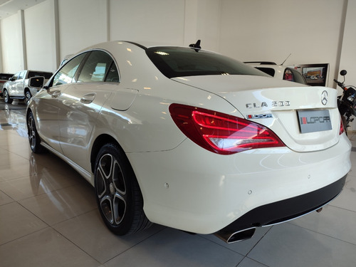 Imagen 9 de 19 de Mercedes Benz Cla 200