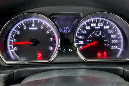 Imagen 24 de 25 de Nissan Versa 4 Pts Advance, Tm5, A/ac, Ve, F Niebla, Ra-15