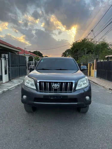 Toyota Land Cruicer Prado Txl 2012