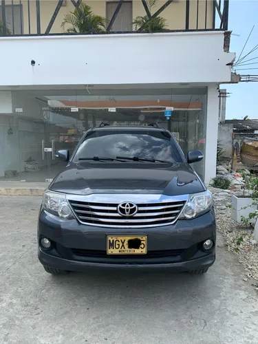 Toyota Fortuner 2.7l 4x2