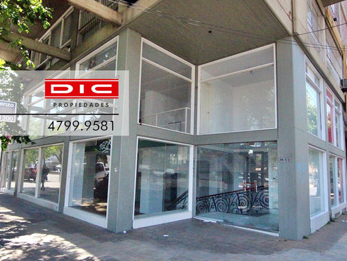 Muy Buen Local En Inmejorable Zona Comercial De Olivos