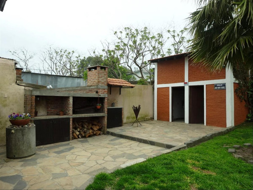 4 Dormitorios Casa Barros Blancos