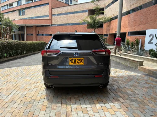 Toyota RAV4 2.5 Xle Hev 4X4