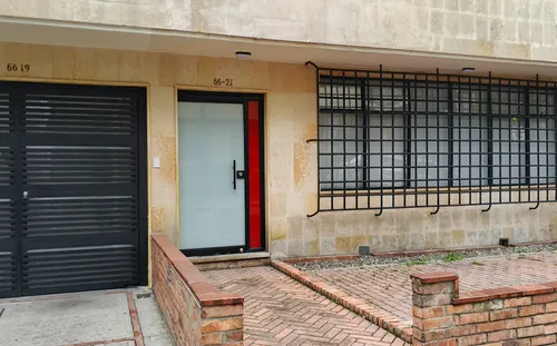 Casa En Arriendo/venta En Rosales. Cod A10260137