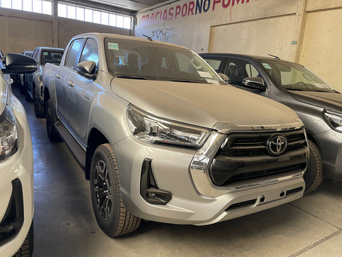 Toyota Hilux Pick-Up 2.8 Cd Srv 204Cv 4X4 At