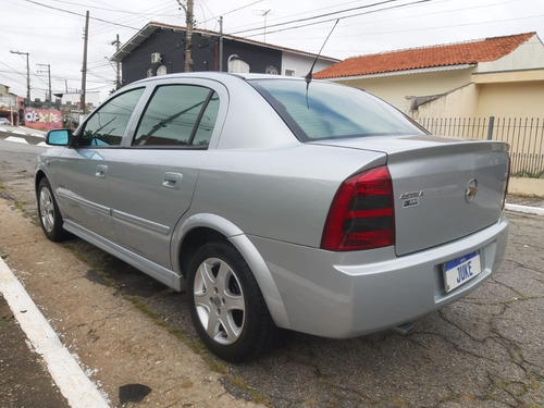 Imagem 5 de 15 de Astra Sedan Adv * 2009 * Completo * Prata