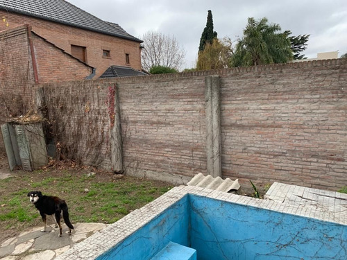 Imagen 4 de 4 de Lote 760 M2. Castelar. Excelente Ubicacion