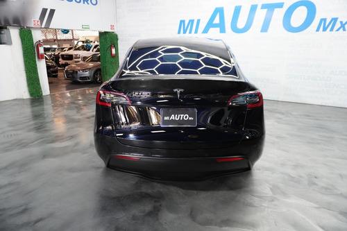 Tesla Model Y 2020