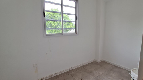 Departamento 3 Ambientes En Ciudadela, Tres De Febrero