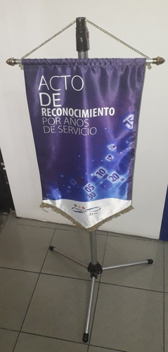 Asta Para Banderas De Metal Medidas, 1,60 Con Base.