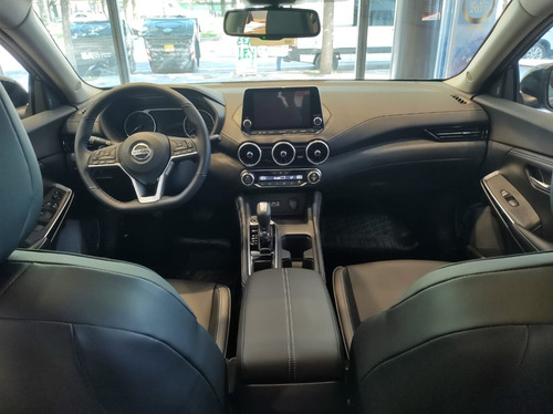 Imagen 20 de 25 de Nissan Sentra Exclusive Cvt..2022