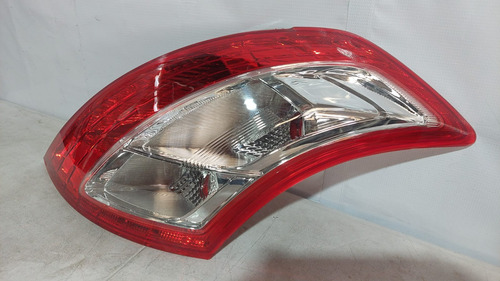 Calavera Derecha Suzuki Swift 2012-2016 (generica, Nueva) Derecho/pasajero Rojo