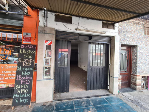Imagen 1 de 10 de Local Comercial 130 M² C/ 2 Baños, Cocina Y Patio - San Justo