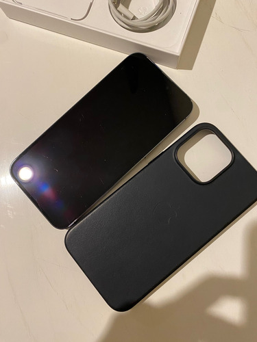 Apple iPhone 14 Pro Max (128 Gb) - Morado Oscuro Color Violeta (Usado)