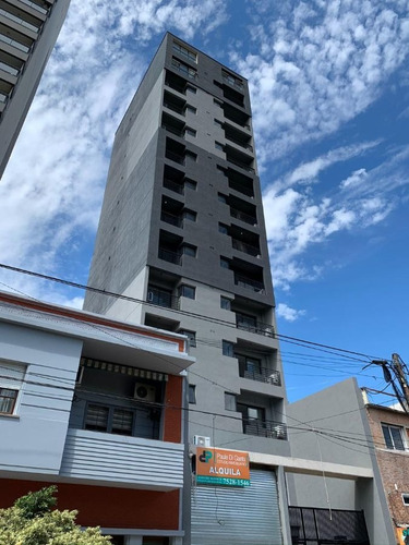 Imagen 2 de 10 de Hermoso Departamento En Venta En Banfield Este