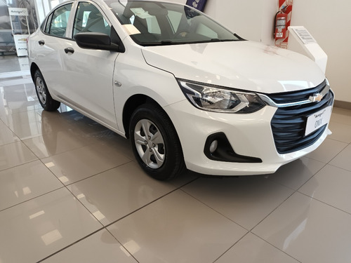 Imagen 6 de 23 de Chevrolet Onix Plus 1.2 Ls Mr