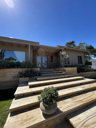 Venta Casa 4 Dormitorios Pinar Del Faro José Ignacio Con Gran Galería Y Pileta (pfk33)