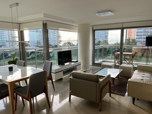 Imagen 2 de 21 de Increíble Apartamento En Edificio Imperiale Para Alquiler Invernal