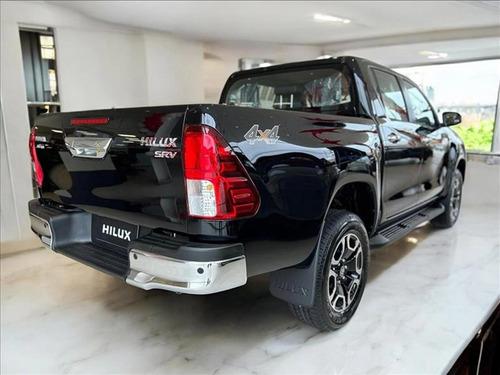 Toyota Hilux 2.8 D-4D TURBO DIESEL CD SRV 4X4 AUTOMÁTICO