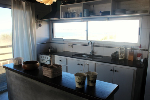 Casa Frente Al Mar En Punta Del Diablo