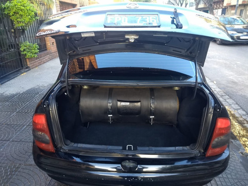 Imagen 6 de 9 de Chevrolet Corsa Classic 1.6