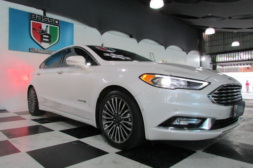 Ford Fusion 2.0 Titanium Hybrid Aut. 4p