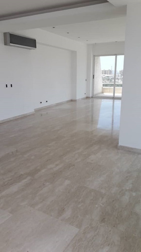 Imagen 10 de 16 de La Exclusividad No Es Cualquier Cosa...penthouse En Venta Isla Paraíso Maria Jose Chaparro 04148140599