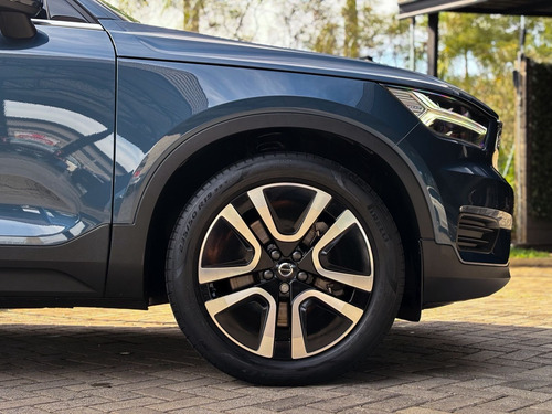 Volvo XC40 1.5 T5 Momentum Recharge (plug-in) 5p Hibrido