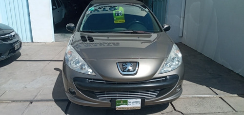 Peugeot 207 1.4 Sedan Xs 2010
