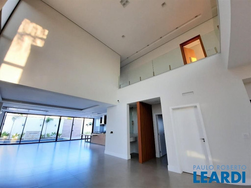 Imagem 8 de 15 de Casa Em Condomínio - Alphaville Nova Esplanada - Sp - 634059