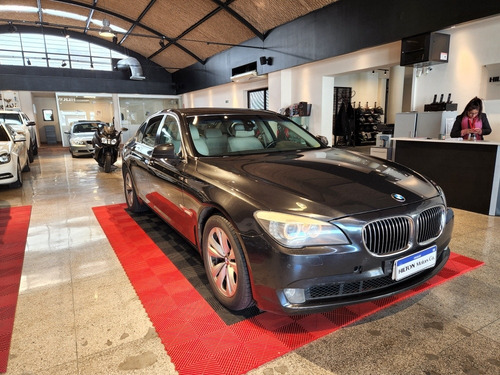 Imagen 7 de 8 de Bmw Serie 740 Hilton Motors Co