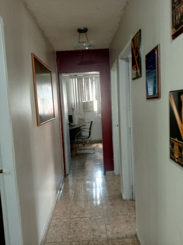 Keydis Pantoja Inzitu Realtors Alquila Oficina En Avenida Bolívar Torre Valencia