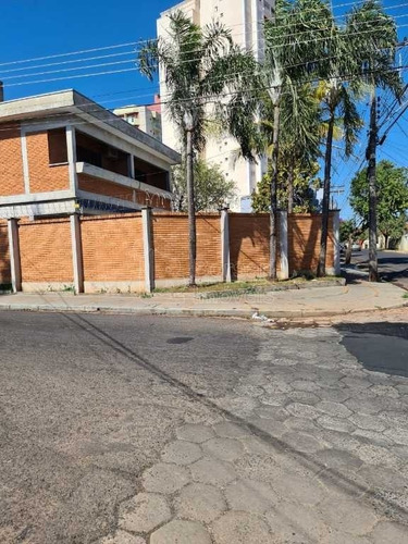 Imagem 2 de 6 de Aluguel De Casas / Padrão Na Cidade De Araraquara 11303