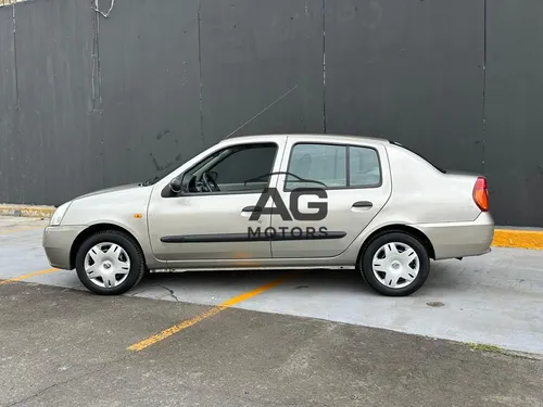Nissan Platina 1.6 A At