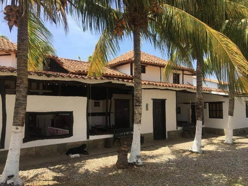 Venta De Casa Colonial En Sector Santa Isabel, La Asunción, Nueva Esparta. Mdf