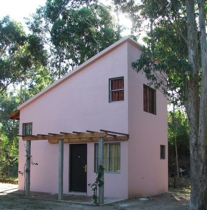 Imagen 4 de 13 de En Alquiler: Una Casa Rural, Una Cabaña Campestre Y Dos Cabañas Gemelas En Un Lote Arbolado De 1600 Mts. Balneario La Esmeralda. Rocha. Uruguay
