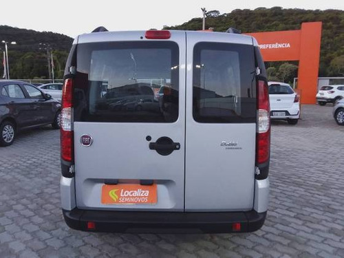 Imagem 2 de 9 de Fiat Doblò 1.8 Mpi Essence 7l 16v Flex 4p Manual