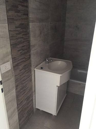 Imagen 9 de 18 de En Venta. Amplio 2 Ambientes 45 M2 Con Balcón. A Estrenar!!