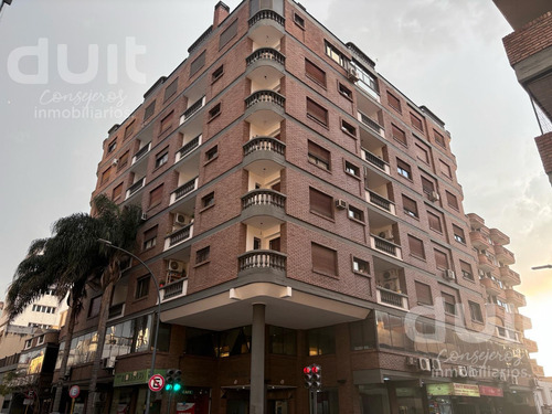 Departamento En Venta A Cuadras De Cañada! Cocina Separada Con Balcón!