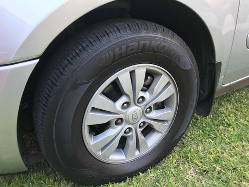 Kia Carnival 2.9 Crdi Ex 2010