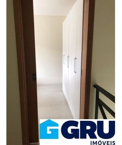 Imagem 9 de 11 de Excelente Apartamento A Venda De 100 M² No Condomínio Village De La Colina, Em Campos Do Jordão-sp